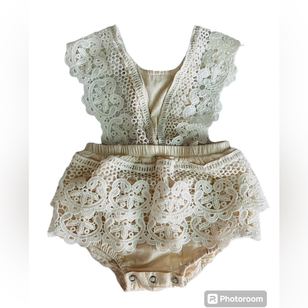 HOPSCOTCH BABY GIRL CUTE LACE ONSIE SIZE 18 MONTHS